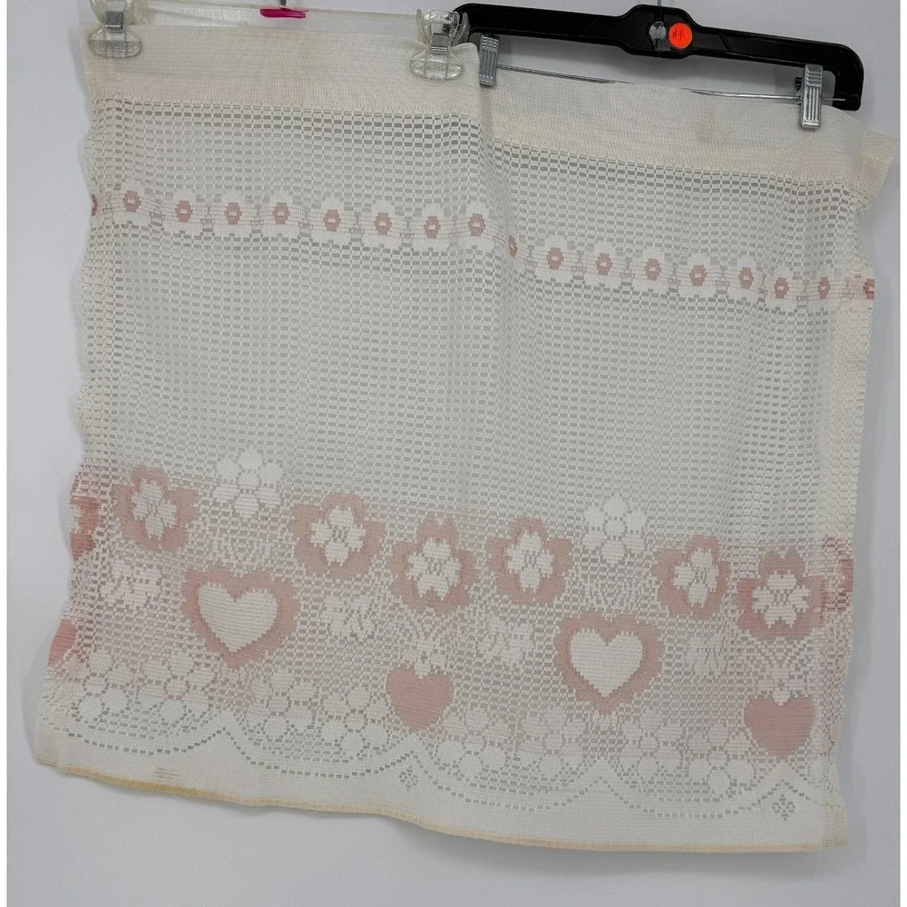 Vintage 1988 Louis Hornick Cottagecore Heart Flower Lace Curtains 2 Panels 24x27